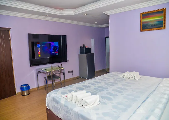 Triple Tee Hotel