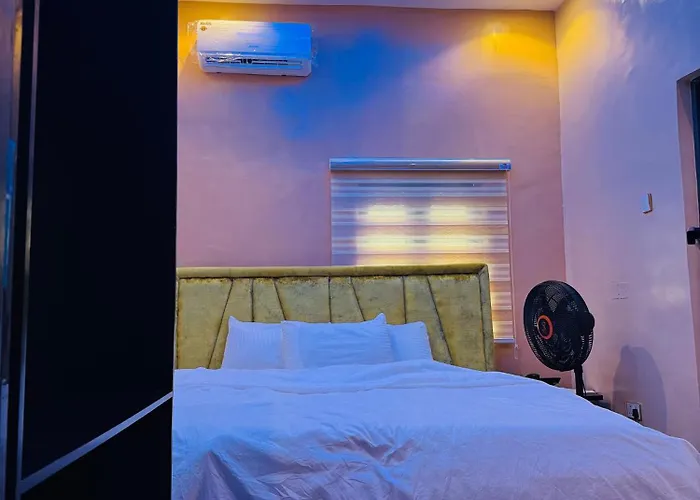 Luxe90 International Hotel And Suites